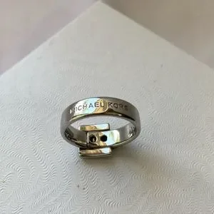 Michael kors on sale belt ring